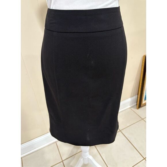 Skirt, R.Q.T. Petite Womens Skirt, size 10P, Black, Back buttons - Picture 1 of 6